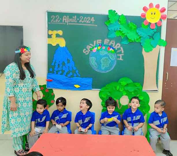 Divine Shine Public School