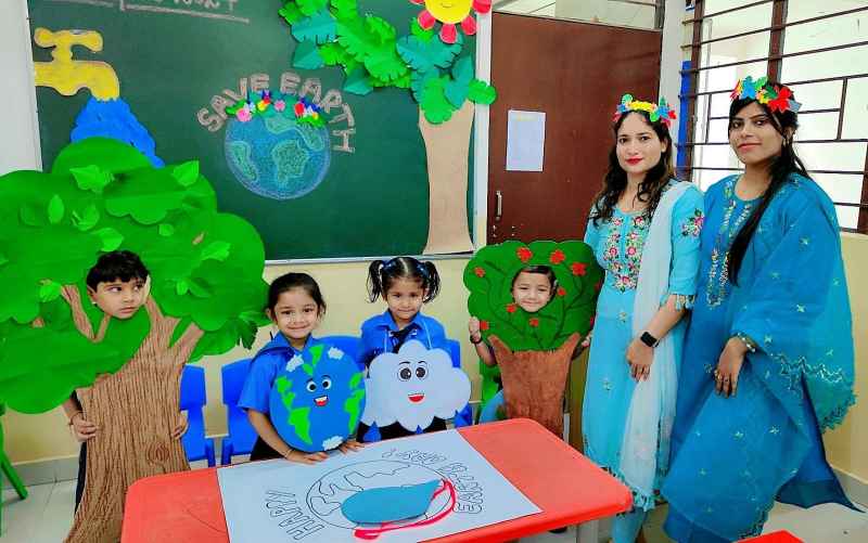 Divine Shine Public School