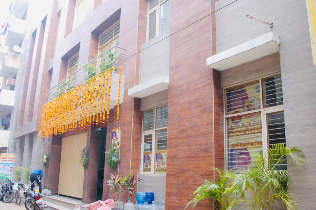 Divine Shine Public School